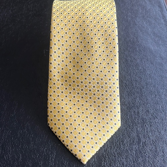 Saddlebred Yellow, Black & White Silk Tie - Picture 2 of 6